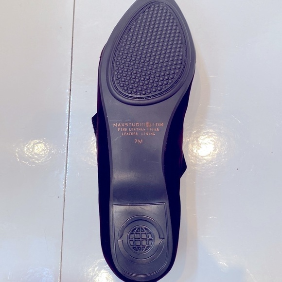 Max Studio Lively 2 dark brown 💯 suede flats. Traction bottom.Size 6.5 NWT/Box - Picture 6 of 11